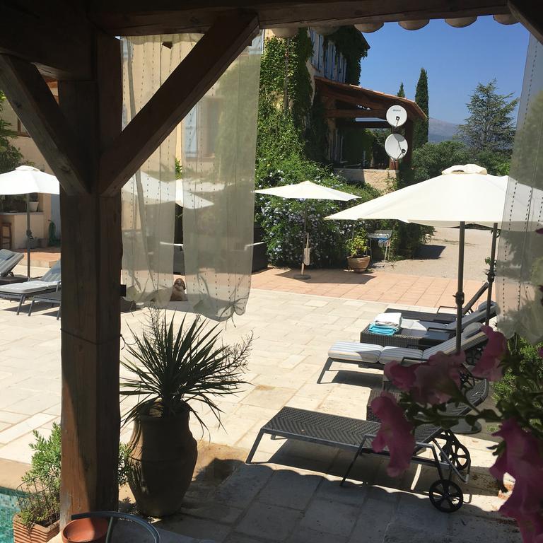 Le Mas Shabanou Bed & Breakfast Roquefort-les-Pins Exterior photo