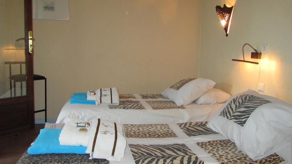 Le Mas Shabanou Bed & Breakfast Roquefort-les-Pins Room photo