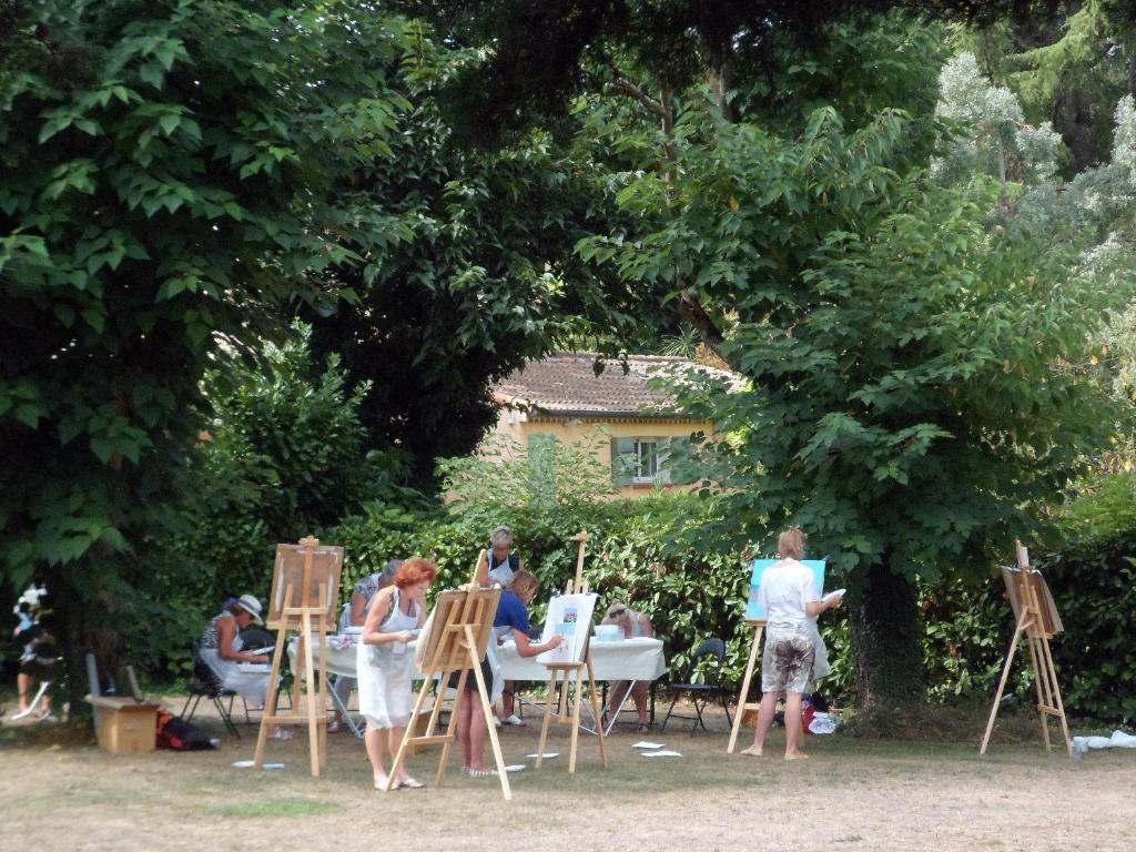 Le Mas Shabanou Bed & Breakfast Roquefort-les-Pins Exterior photo