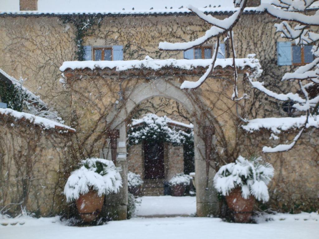 Le Mas Shabanou Bed & Breakfast Roquefort-les-Pins Exterior photo