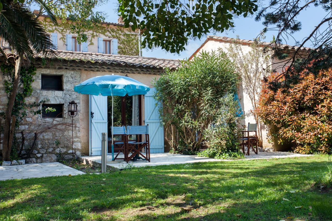 Le Mas Shabanou Bed & Breakfast Roquefort-les-Pins Exterior photo