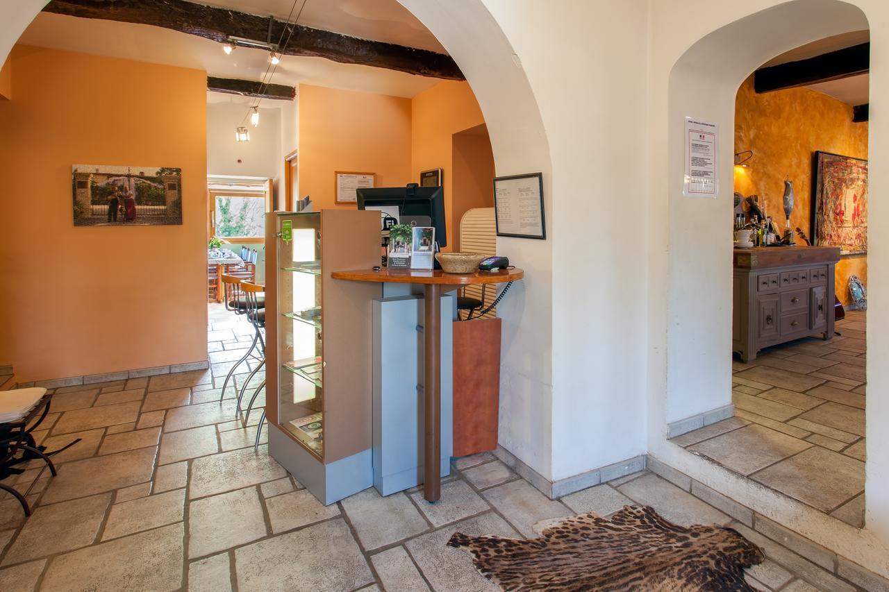 Le Mas Shabanou Bed & Breakfast Roquefort-les-Pins Exterior photo