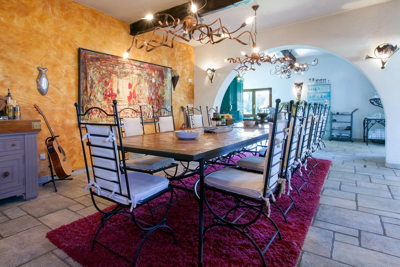Le Mas Shabanou Bed & Breakfast Roquefort-les-Pins Exterior photo